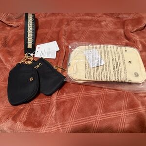lululemon athletica Black and Cream Accessory Set